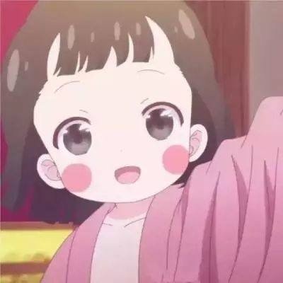 男子从行驶车辆中探身拍摄 网友举报